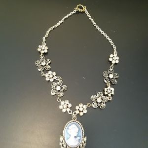 Women fashion necklace with Victorian cameo